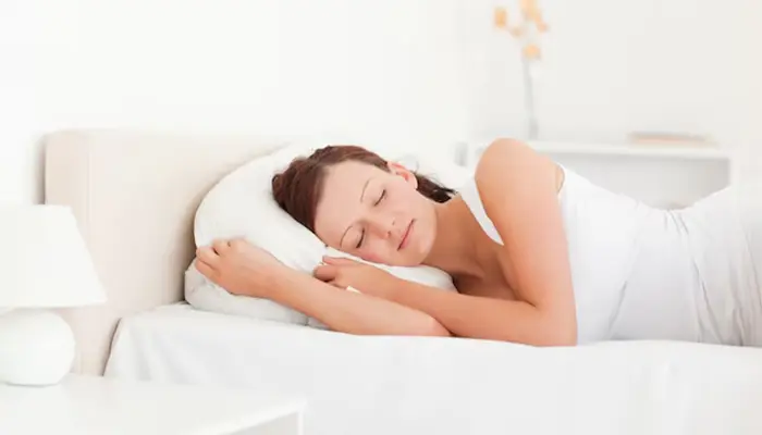 Xây dựng lịch trình ngủ nghỉ phù hợp cũng là cách điều trị mất ngủ nguyên phát hiệu quả 