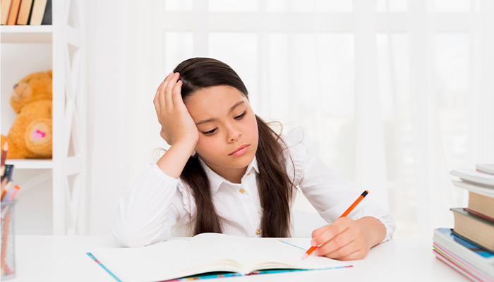 Trẻ cảm thấy mất tập trung khi học tập