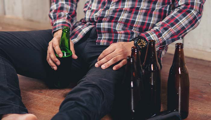 Nghiện rượu là tình trạng rối loạn do lạm dụng rượu