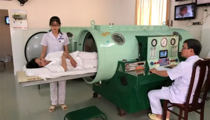 Sau khi điều trị bác sĩ sẽ theo dõi sát sao tình trạng bệnh