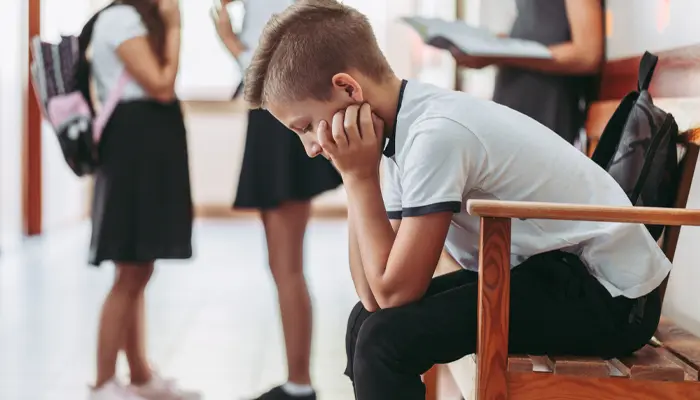 Áp lực học tập là một trong những tình trạng dễ dẫn đến trầm cảm ở lứa tuổi trẻ em và thanh thiếu niên 