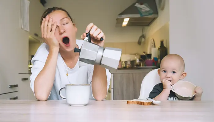 Mất ngủ sau sinh là tinh trạng mẹ khó khăn trong việc bắt đầu giấc ngủ