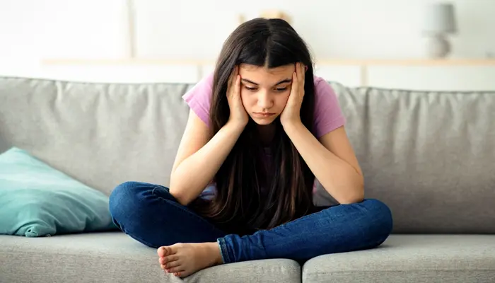Trầm cảm ở tuổi dậy thì là trạng thái buồn bã, mất hứng thú, thiếu động lực