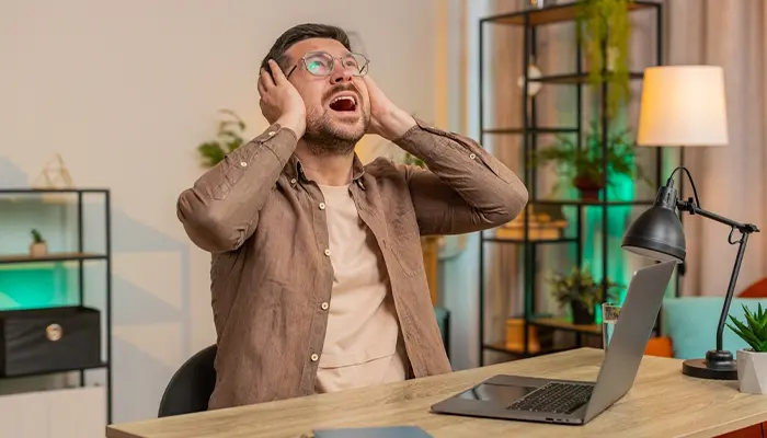 Triệu chứng động kinh thùy trán hét lớn