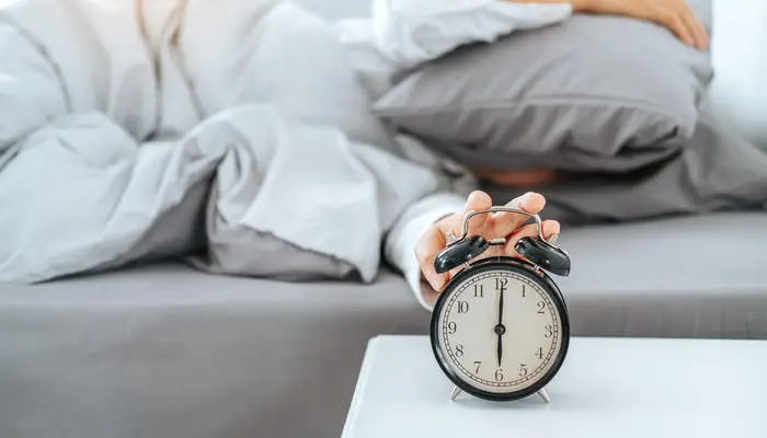 Đồng hồ sinh học bị rối loạn sẽ dẫn đến tình trạng mất ngủ, ngủ không sâu giấc 