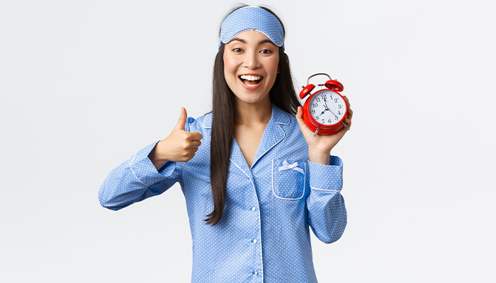 Xây dựng thói quen ngủ đúng giờ để hạn chế mất ngủ