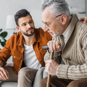 Cách chăm sóc người già bị trầm cảm giúp phục hồi tinh thần