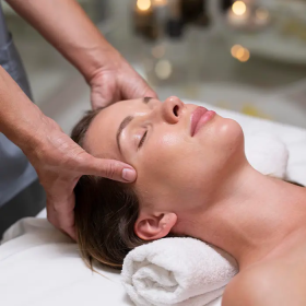 Cách massage đầu dễ ngủ đơn giản ai cũng có thể làm