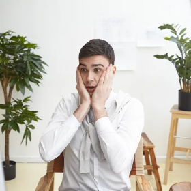 Hồi hộp lo lắng do đâu? Dấu hiệu bệnh lý cần chú ý