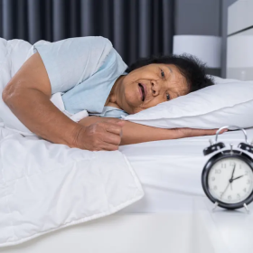 Mất ngủ ở phụ nữ mãn kinh​: Nguyên nhân và giải pháp cải thiện 