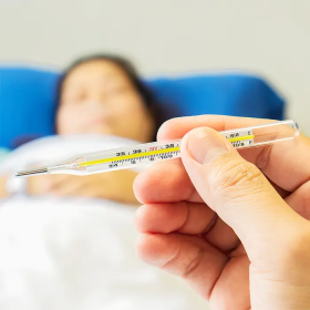 Sốt xuất huyết có gây mất ngủ không? Làm gì để ngủ ngon hơn?