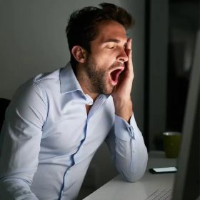 Thiếu ngủ: Nguyên nhân, dấu hiệu và cách khắc phục hiệu quả