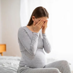 Trầm cảm khi mang thai: Nguyên nhân, dấu hiệu và cách cải thiện