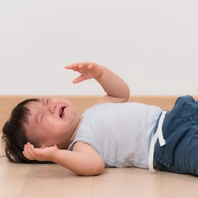  Trẻ em bị co giật nhưng không sốt do đâu? Cách xử trí 