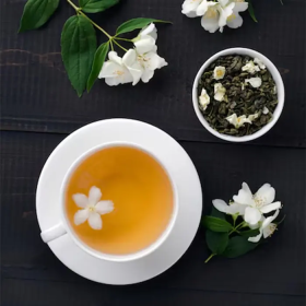 Uống trà hoa nhài có mất ngủ không hay giúp thư giãn